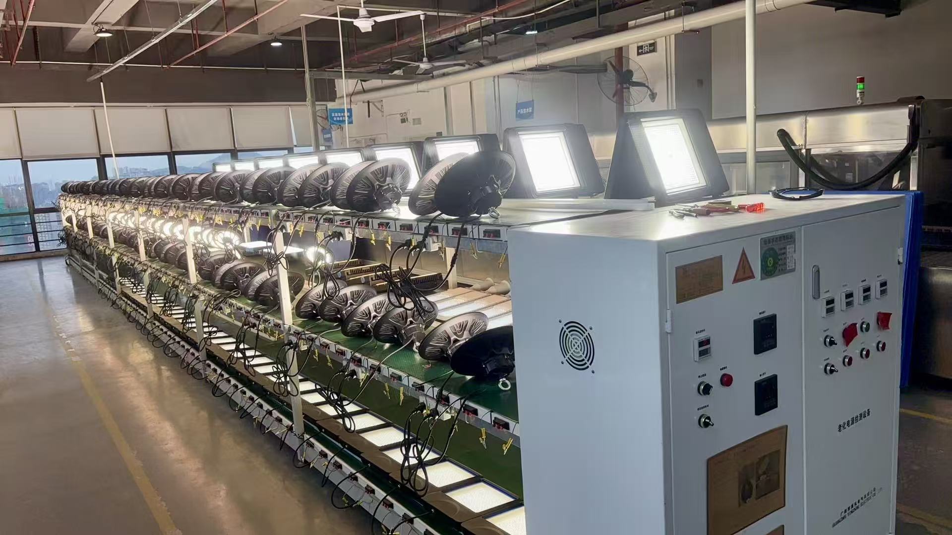 Using the FABE Principle to Unpack Why Choose ROYAL for Industrial Lighting